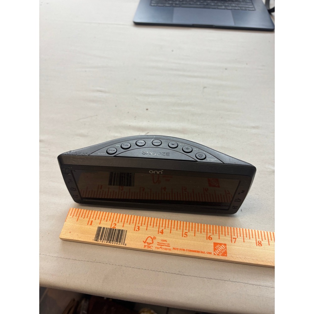 Onn Digital Alarm Clock Radio Black OND19AA010 Dual Alarm FM Radio As-Is